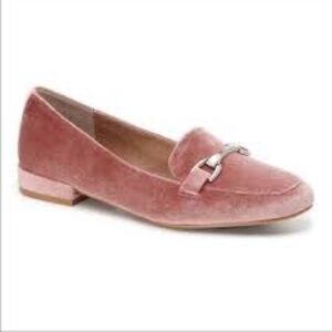 Steve Madden Pawly pink suede buckled loafers